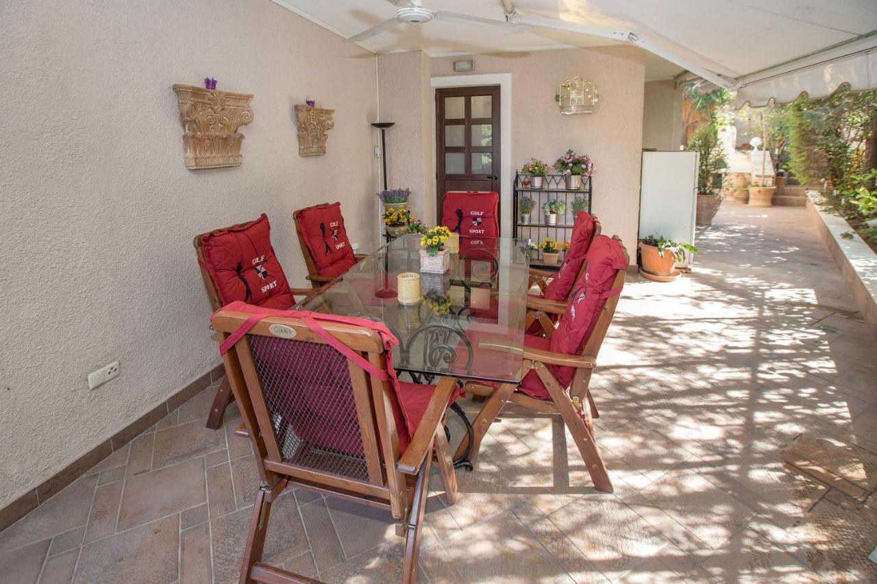 Exceptional Villa In Voula Near The Sea Athens Exterior photo